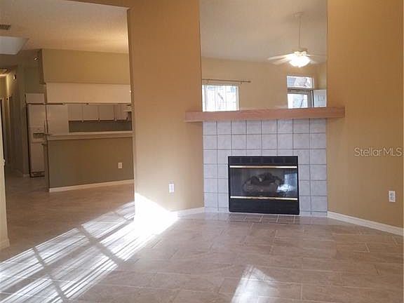 2nd image of 2705 Penzance St