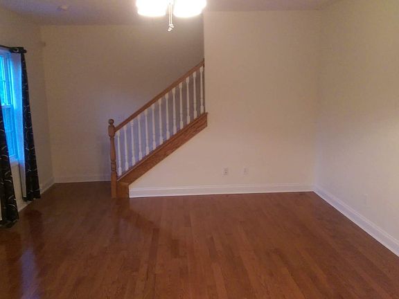 4th image of 1006 W Canyon Dr