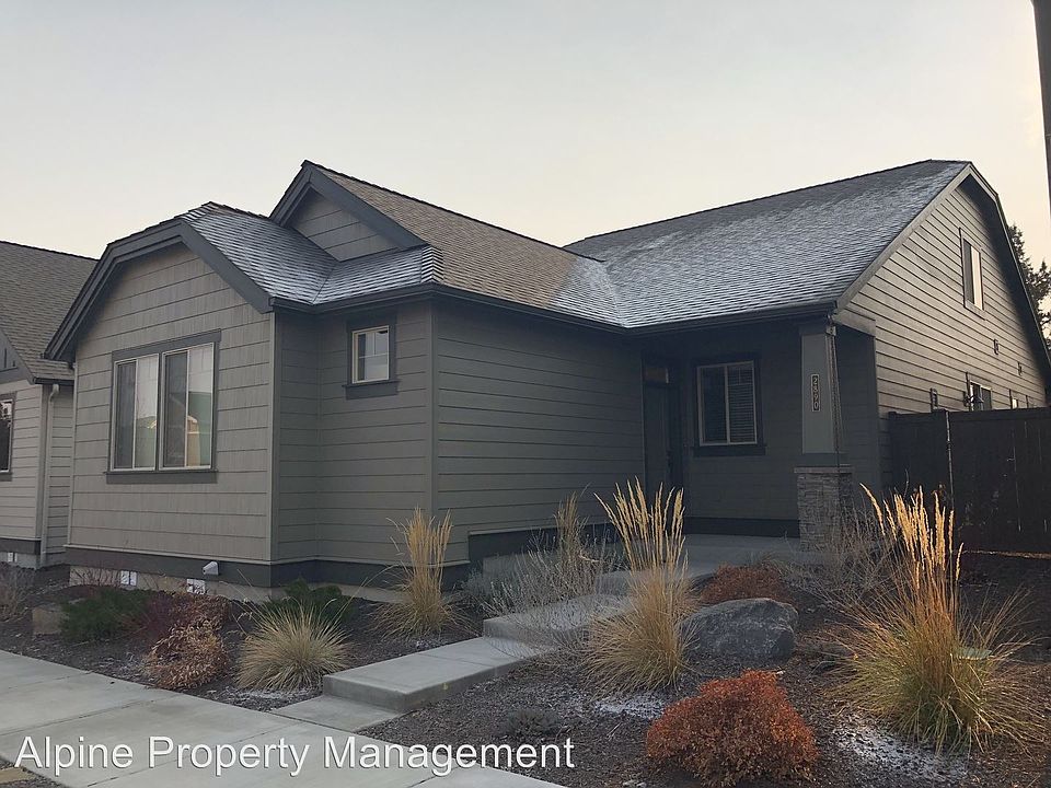 1st image of 2890 SW Yew Park Ln