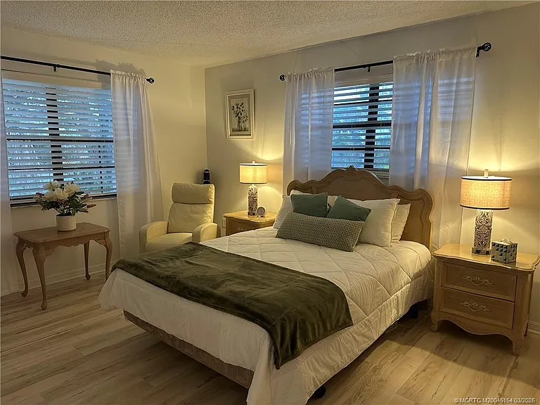 4095 SE Centerboard Ln #6-B — Photo 32