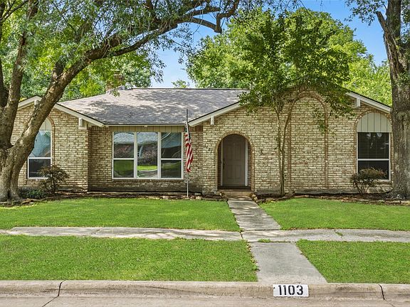 2nd image of 1103 Baymeadow Drive