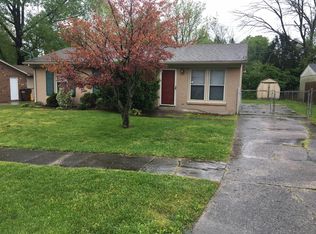 9711 Lake Elkhorn Dr, Louisville, KY 40291