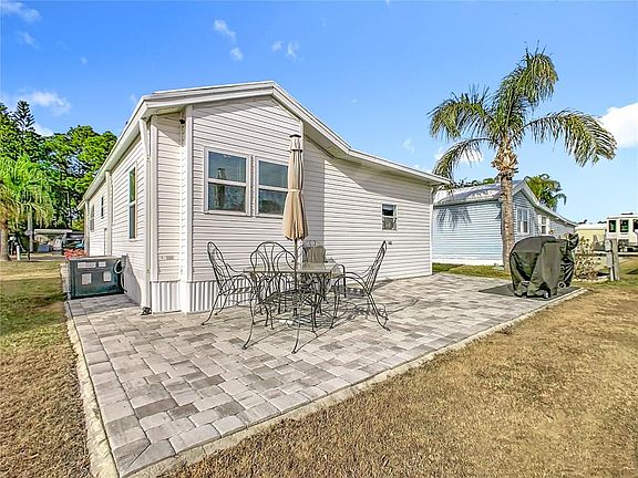 2nd image of 446 Pine Loop