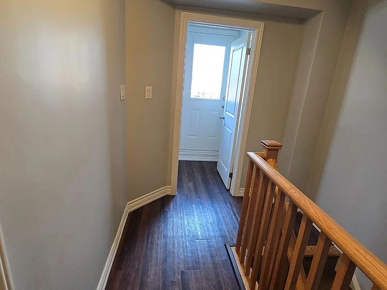 109 Rushbrooke Ave #2 — Photo 14