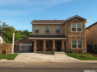 1743 W J St, Oakdale, CA