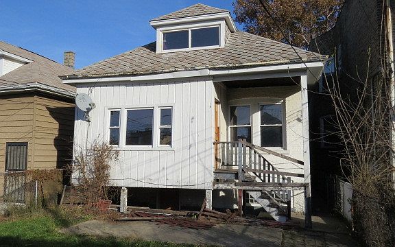3rd image of 6628 S Francisco Ave #1