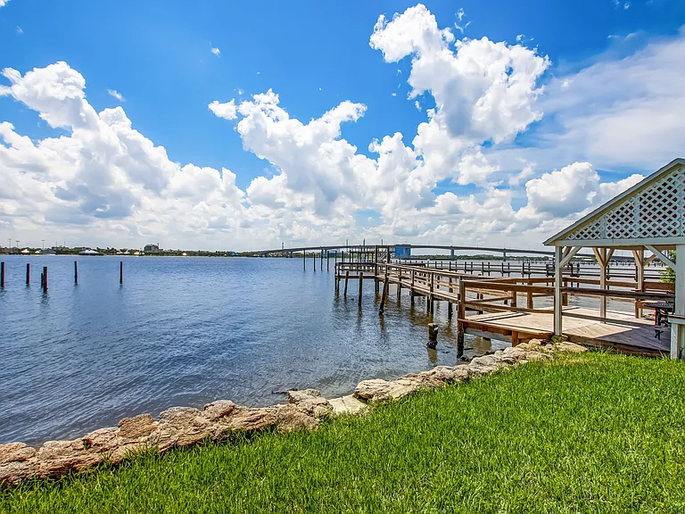 900 S Peninsula Dr #208 — Photo 17