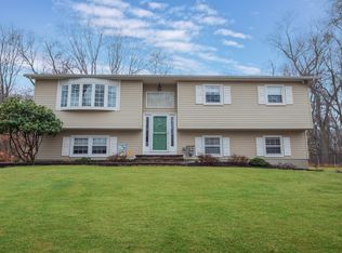 9 Mill Creek Rd, New City, NY 10956