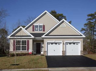 51 Lewis Dr, Mays Landing, NJ 08330