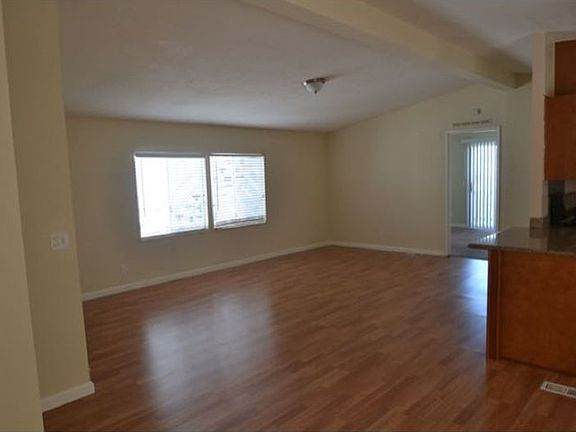 3rd image of 2315 Potrero Ave