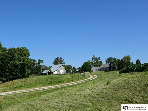 18606 Cornish Rd, Springfield, NE 68059
