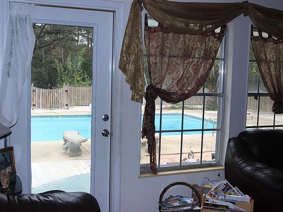 2nd image of 2300 Kilkenny W