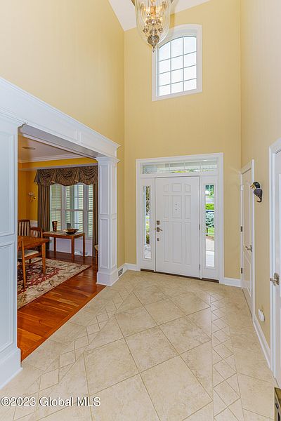 5th image of 8 Wildberry Court