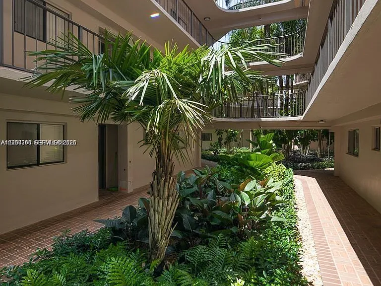 8650 SW 133rd Avenue Rd #312 — Photo 10