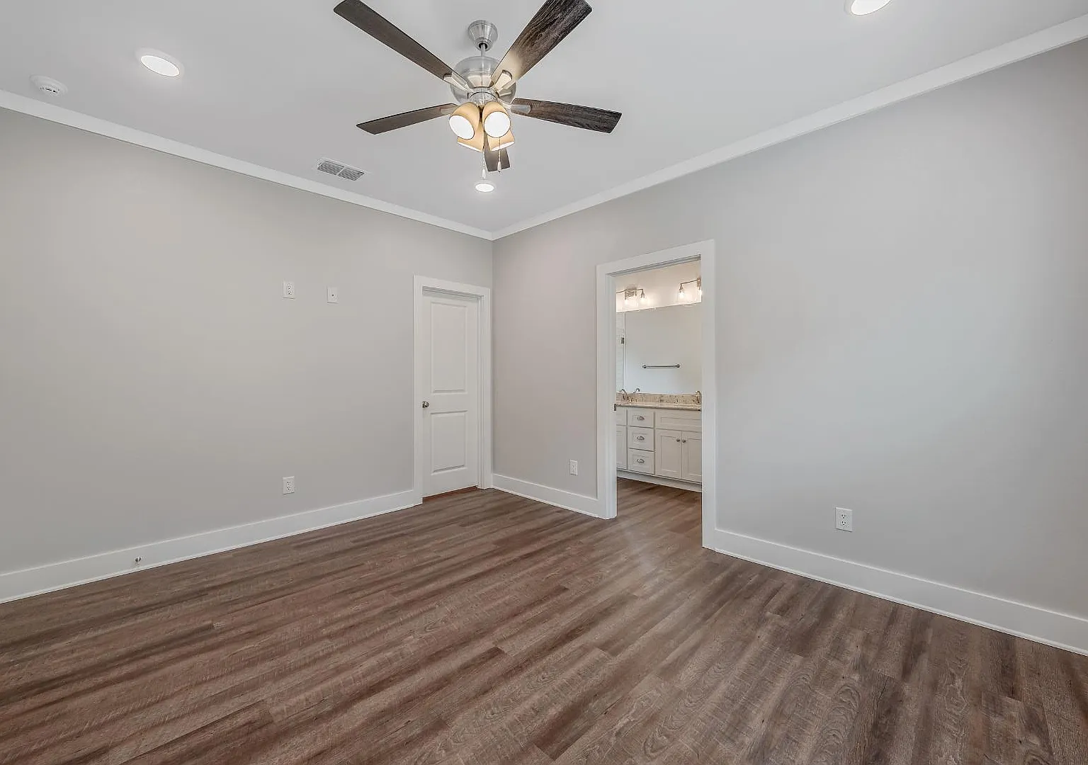 501 Kidd Drive - 8A — Photo 3