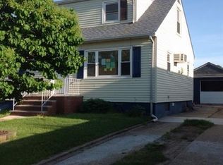 44 Park Ave, Carteret, NJ 07008