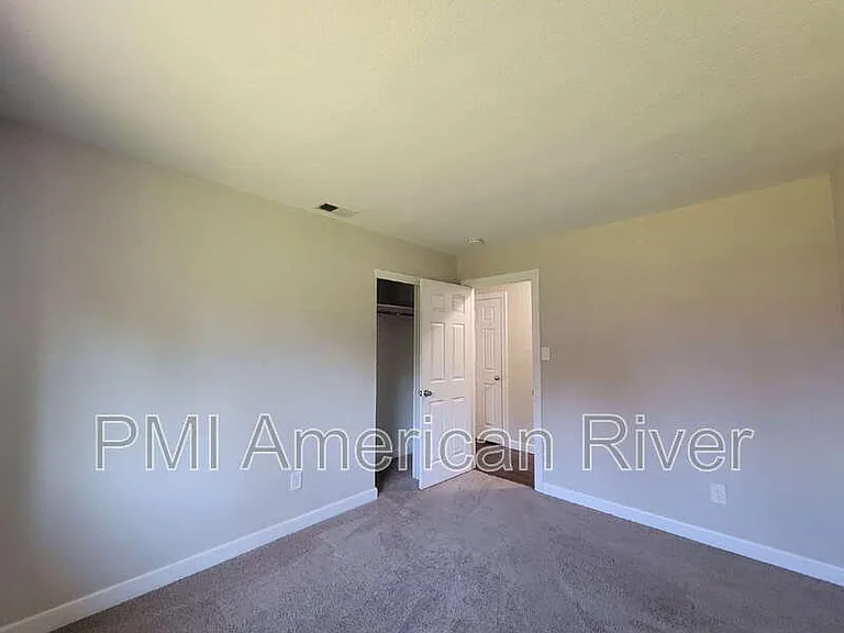 8924 Sutters Gold Dr — Photo 12