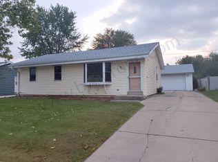 4924 44th Ct, Kenosha, WI 53144