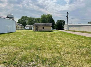 801 S 6th St, Oskaloosa, IA 52577
