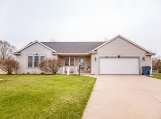 3420 Starflower Ct, Holland, MI 49424