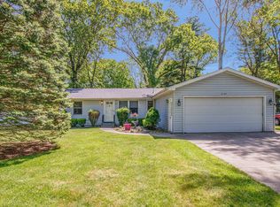 2347 Marral Dr, Benton Harbor, MI 49022