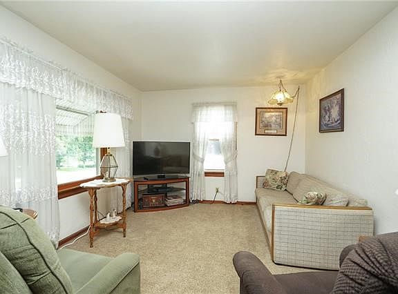 3rd image of 20 N 74th St