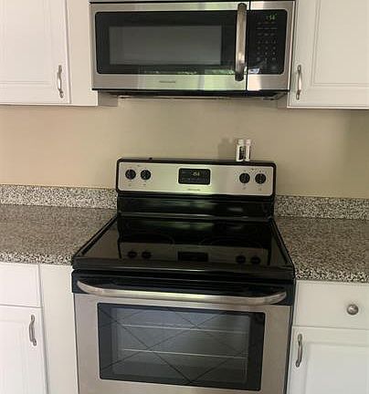 4th image of 265 W Glendale St