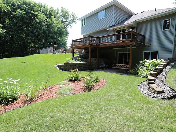 5th image of 25419 Greenwood Ct