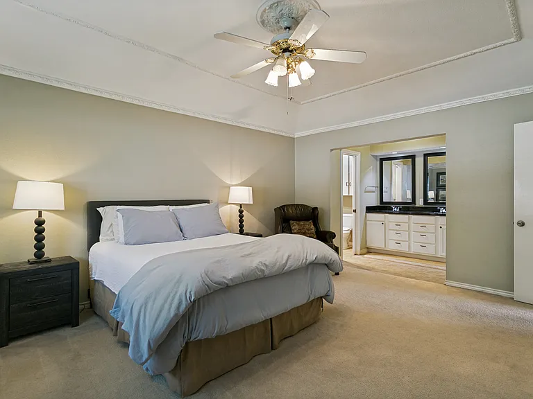 7507 Wellcrest Dr — Photo 8