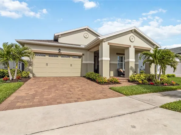 2748 Greenlands St, Saint Cloud, FL 34772