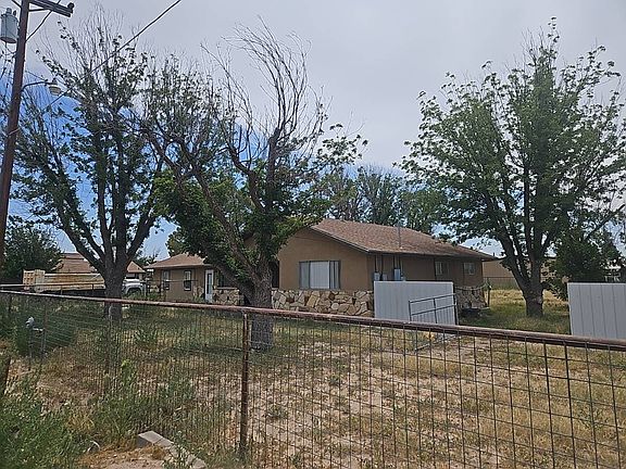 2nd image of 4003 Jones St