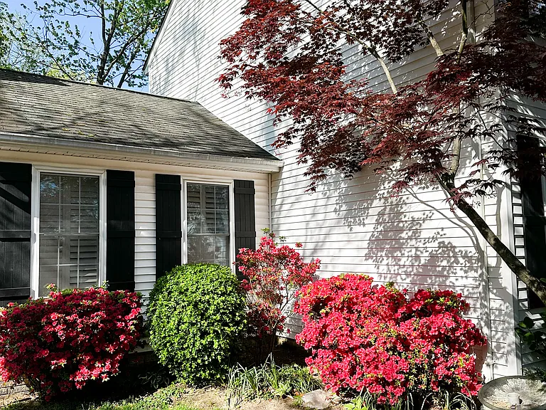 8907 Jameson St — Photo 42