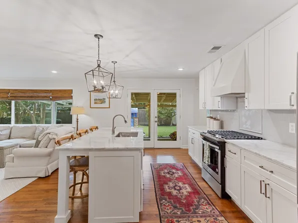 4130 Long Leaf Dr, Memphis, TN 38117