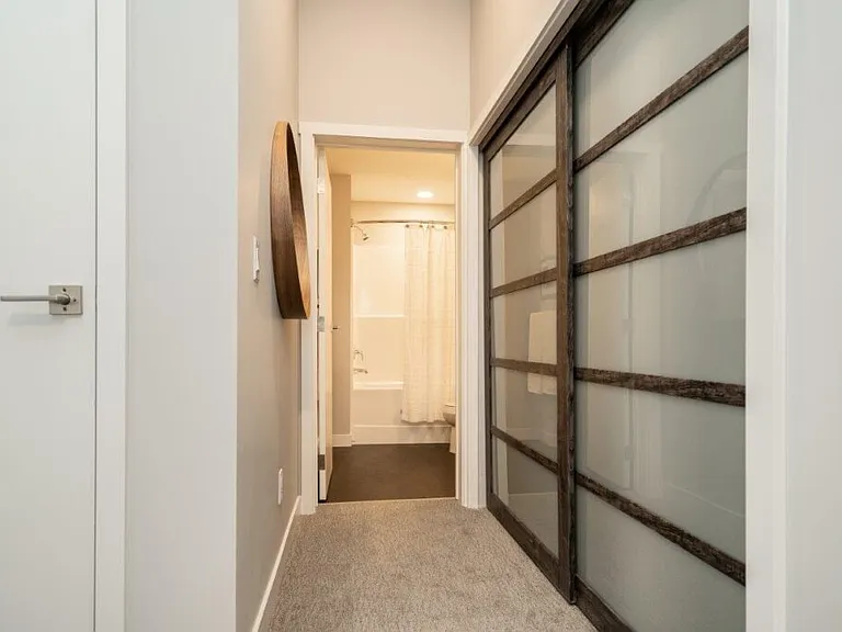 425 Ballantrae Dr — Photo 50