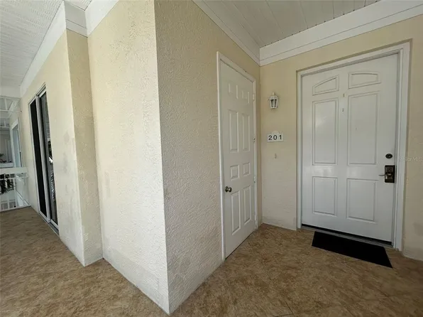 3705 54th Dr W Unit 201, Bradenton, FL 34210