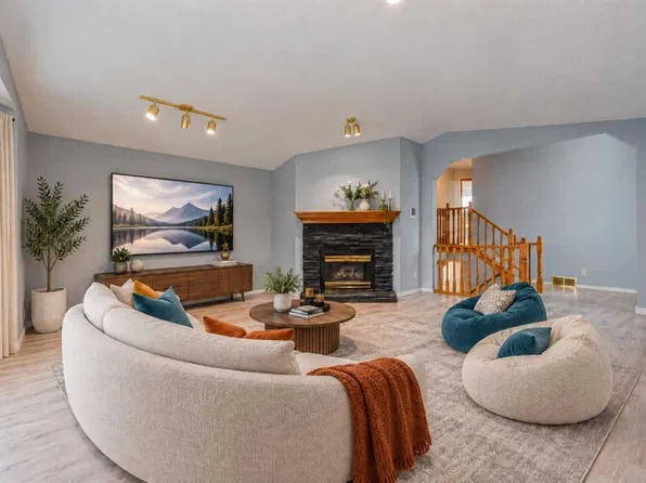 105 SE Arbour Ridge Park NW, Calgary, AB T3G 4C5