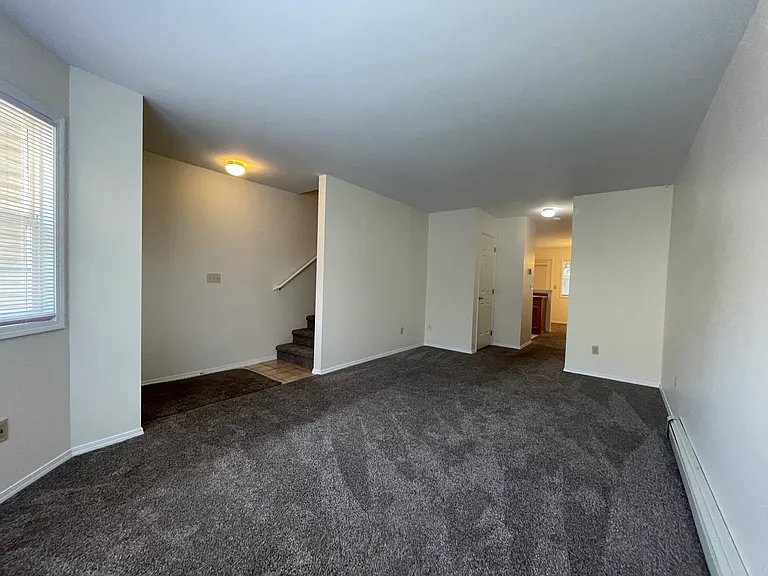 209 E 18th Ave — Photo 4