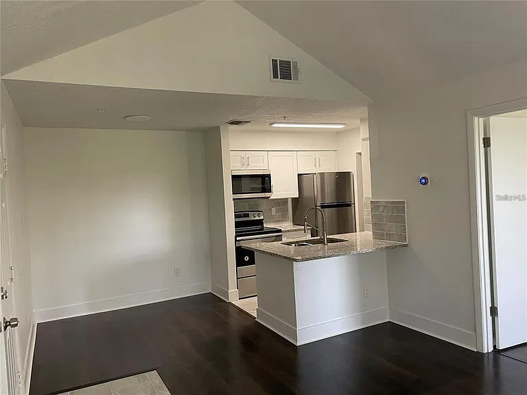 199 Afton Sq #309 — Photo 7