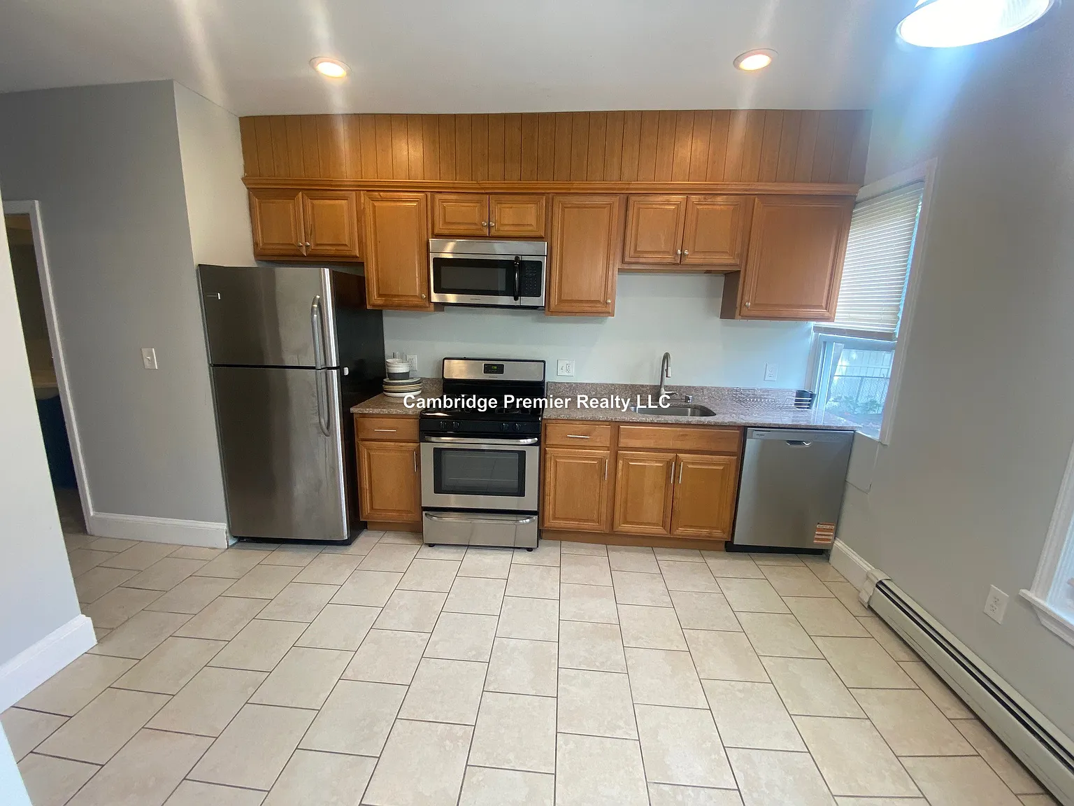 21 Rossmore St — Photo 4