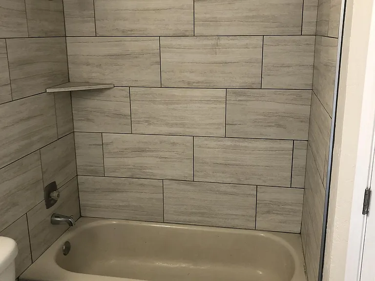 2601 W Broadway Blvd #E550 — Photo 3