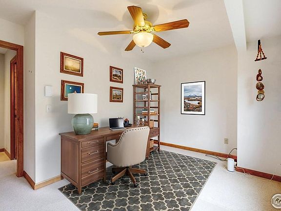 5th image of 275 Solomon Dr