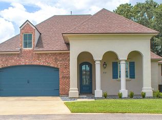 212 Harbor Walk Dr, Lafayette, LA 70508