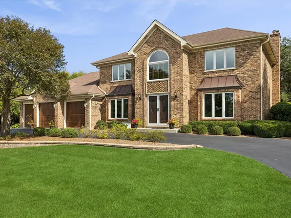 700 Newcastle Ln, Prospect Heights, IL 60070