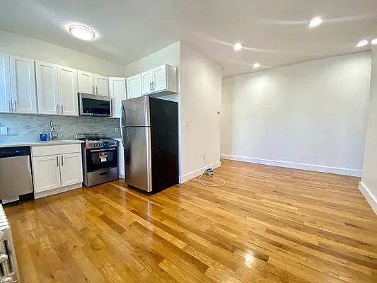 Rented by Lang Realty LLC | media 12