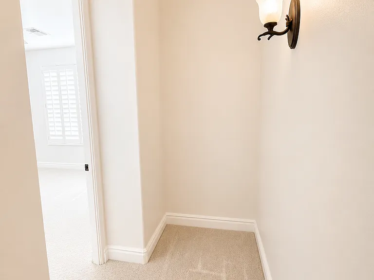 111 W Missouri Ave — Photo 36