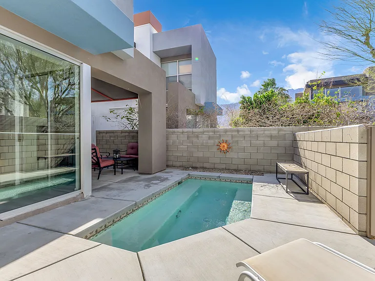 220 Enterprise Way — Photo 15