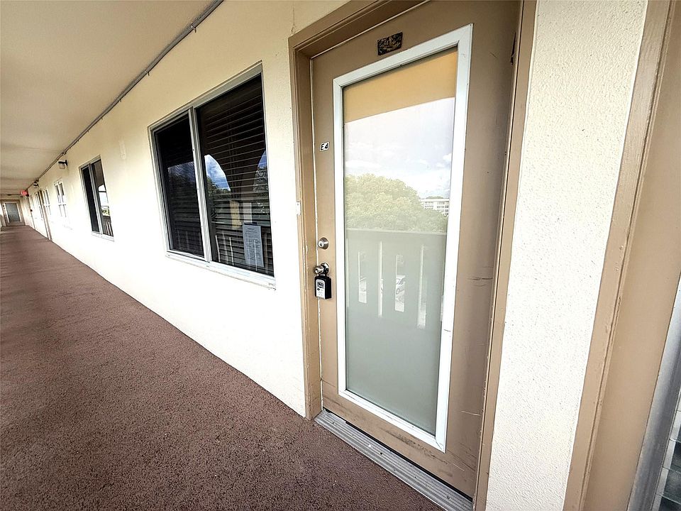 1st image of 2403 Antigua Circle #E4
