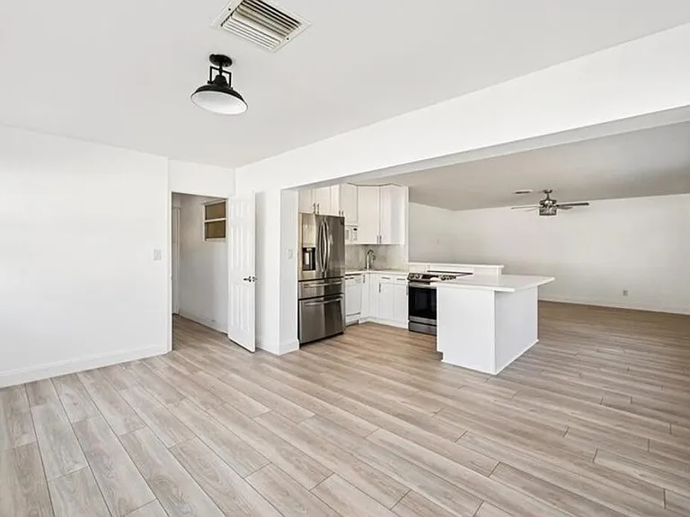 86 N El Mar Dr — Photo 3