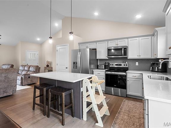 5th image of 288 Lake Labadie Dr