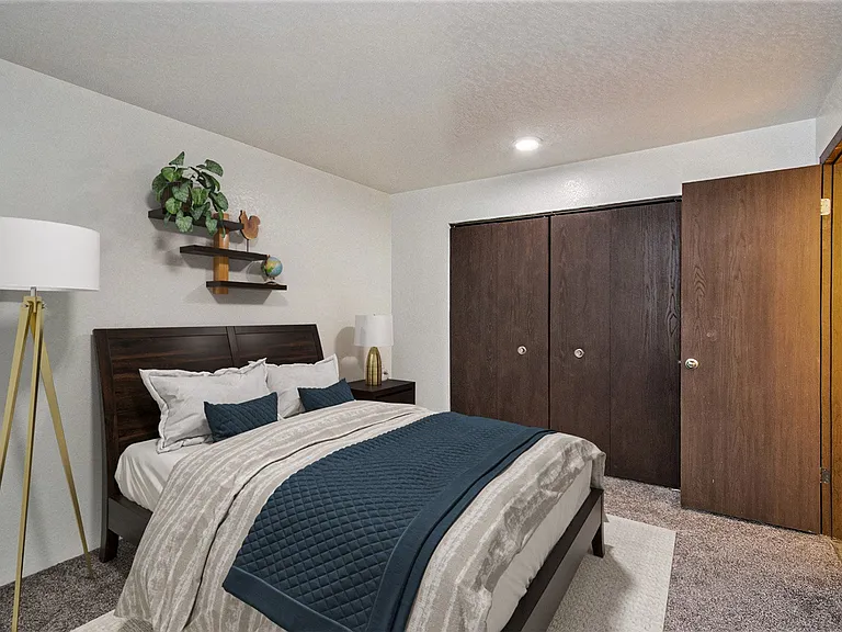 The View Apartments and Townhomes — Photo 5